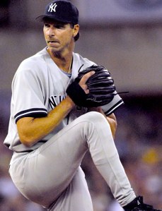 Randy Johnson pitching for the Yankees