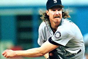 Randy Johnson pitching for the Seattle Mariners.